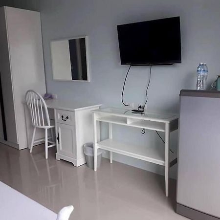 Kim Lung Airport Hotel Patong Exterior foto