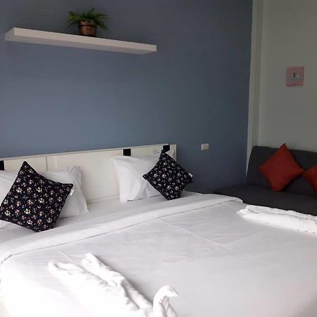 Kim Lung Airport Hotel Patong Exterior foto