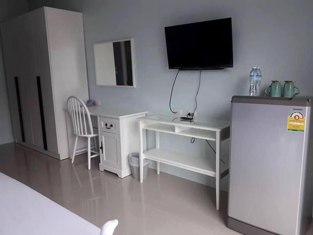 Kim Lung Airport Hotel Patong Exterior foto