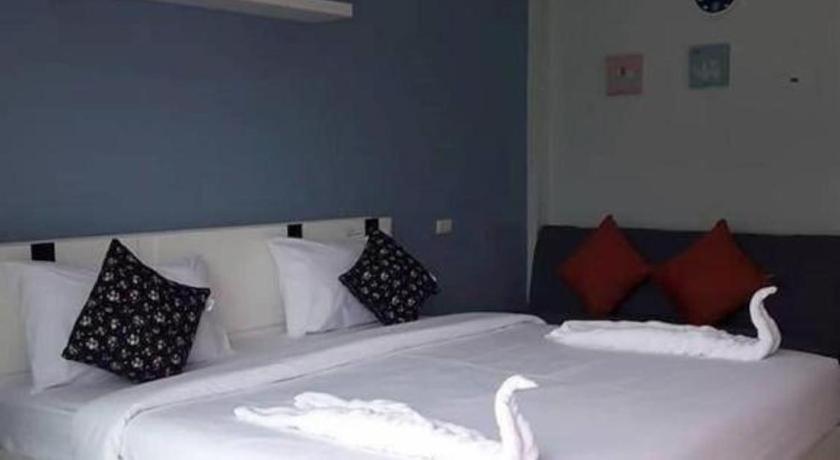 Kim Lung Airport Hotel Patong Exterior foto